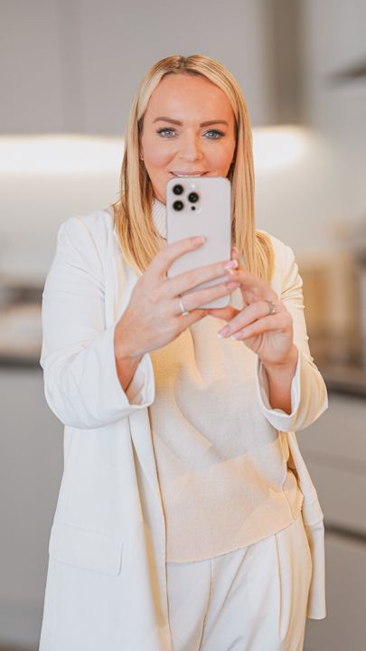 Client photoshoot by Kyle Burrows, The Social Media Guy